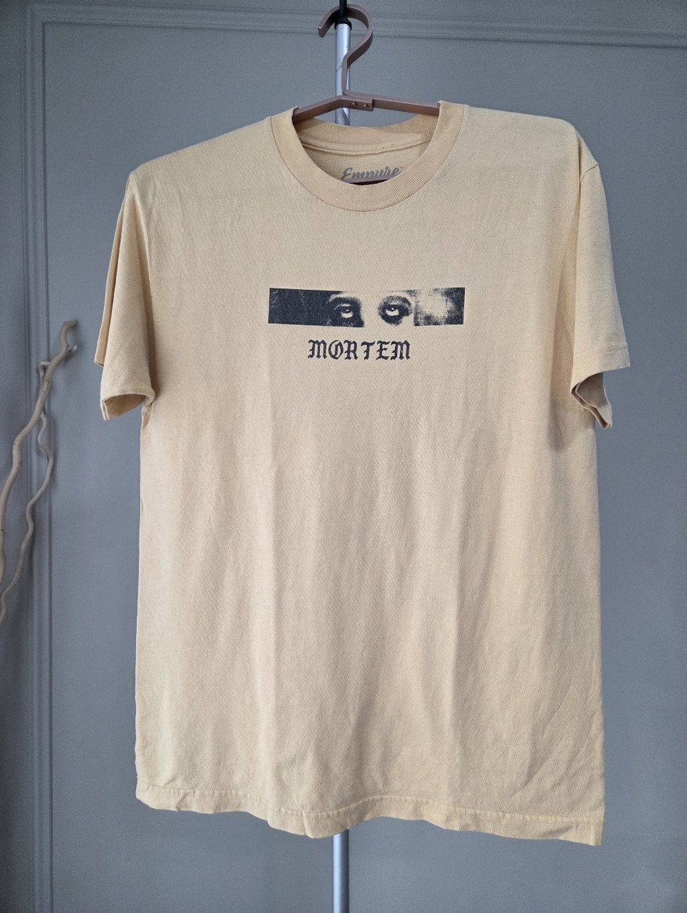 Empyre MORTEM Graphic Tee in Pale Yellow Sz.M